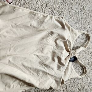 Bebe Nude twist racerback tanktop M/L